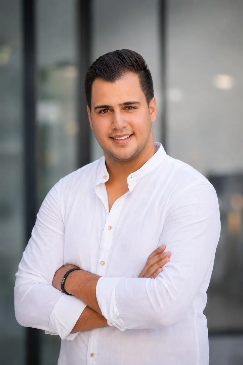 Neyer BALI — Responsable informatique